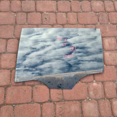 Szyba tył tylna kombi boczna Opel INSIGNIA 2008r