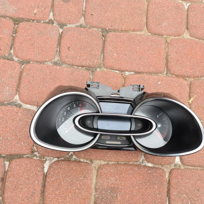 Licznik zegary EUROPA Renault Clio IV 248104178R