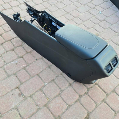 Tunel europa indukcja ładowarka Opel Insignia B