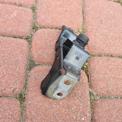 Uchwyt wzmocnienie uchwyt lampy Opel Zafira C