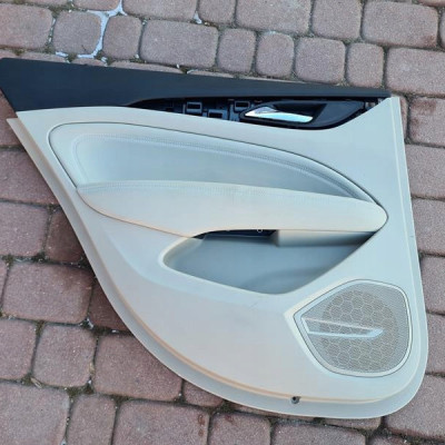 Boczek tapicerka drzwi tyl skóra Opel Insignia B