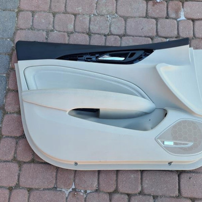 Boczek drzwi przednich krem EUROPA Opel Insignia B