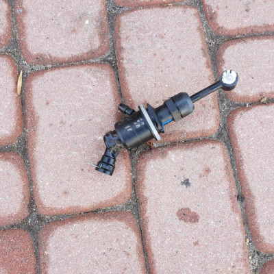 Pompka sprzęgła Movano B Master III 8200673234