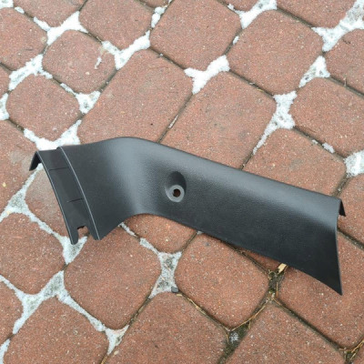 Obudowa osłona klapy tył Opel Mokka 95190797