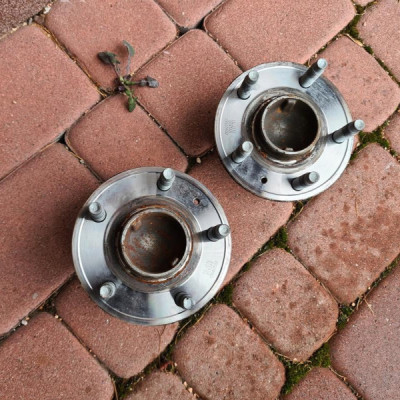 Piasta zwrotnica łożysko tył Opel Mokka 13500592