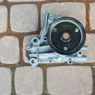 Pompa wody 2.0CDTI Opel Insignia B 55505570