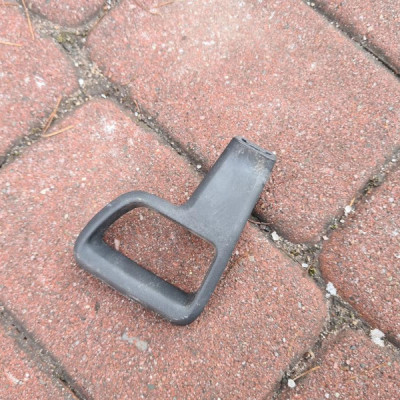 Rączka regulacji fotela kierowcy Opel Mokka