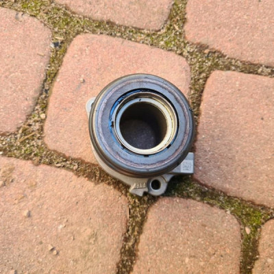 Wysprzęglik centralny Opel Astra J IV 55563646