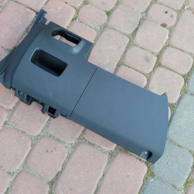 Osłona konsoli schowek Opel Corsa E 13471360