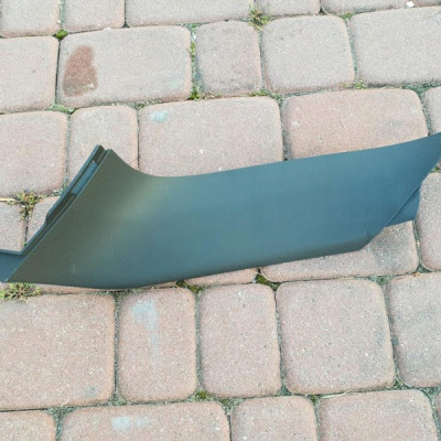 Obudowa osłona klapy kombi Astra K V 13459962