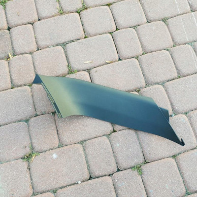 Obudowa osłona klapy kombi Astra K V 13459961