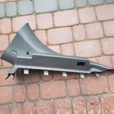 Osłona obudowa słupka prawa Opel Insignia 13221263