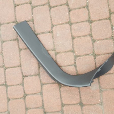 Osłona klapy kombi OPC IGŁA Opel Insignia 13222427