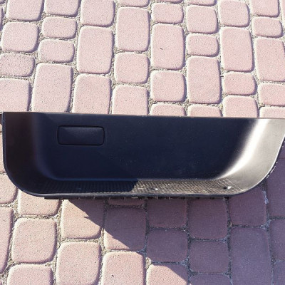 Stopień schowek wejsciowy VIVARO TRAFIC PRIMASTAR