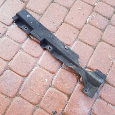 Podłoga osłona dolna Opel Insignia 13300302