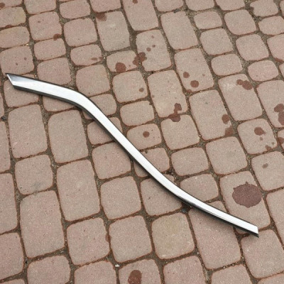 Listwa bagażnika chrom kombi Astra K V 39088077