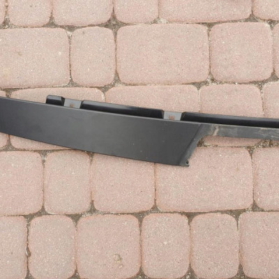 Obudowa osłona słupka drzwi Astra K V 39085717