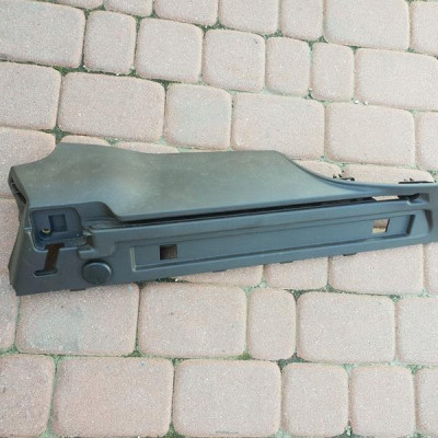 Prowadnica rolety bagażnika Opel Insignia 13222412