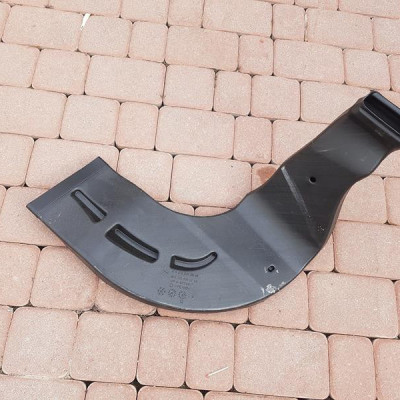 Kanał wlot powietrza Mercedes W212 A2128312646