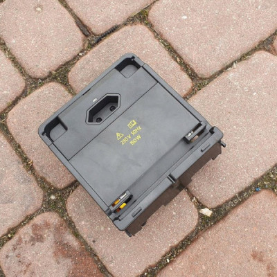 Gniazdko przetwornica 230V VW Jetta 5C6