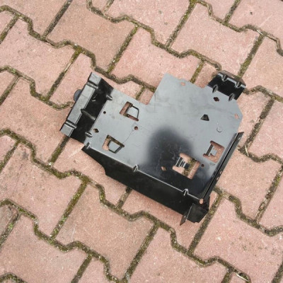 Mocowanie komputera Vivaro Trafic 8200413340