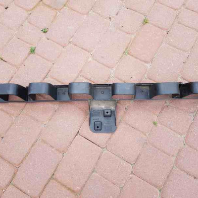 Ślizg Listwa Ford 8V4117B861AB