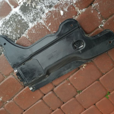 Obudowa osłona podwozia Passat B8 2017r 3Q0825102A