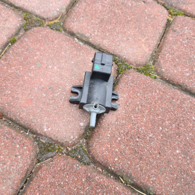 Zawór turbiny 1.6T Opel Corsa E 55577092