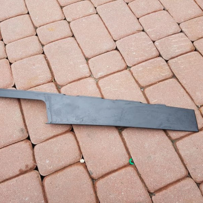 Obudowa słupka drzwi Opel Astra J IV 4 13303936