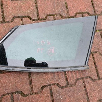 Szyba tył tylna kombi ciemna Opel Insignia B 2018r