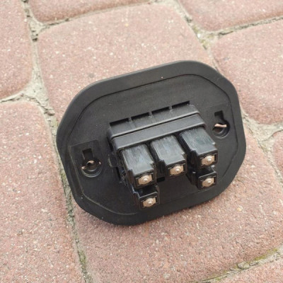 Mikrostyk drzwi bok Vivaro B Trafic III 252163605R