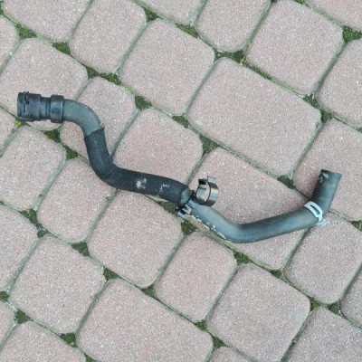 Przewód wąż rura wody FL Opel Astra K V 39108280