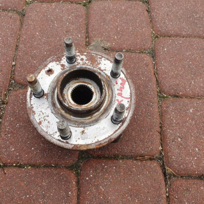 Piasta łożysko koła przód Opel Astra K V 13580304