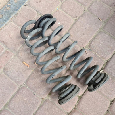 Sprężyna tylna zawieszenie Opel Insignia B AA6K