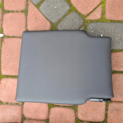 Podłokietnik tył tylny środkowy Opel Insignia B