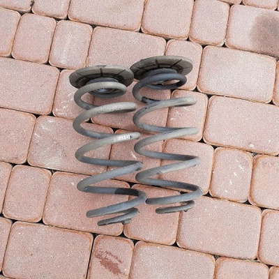 Sprężyna tył tylna Opel Insignia oznaczenie CJ