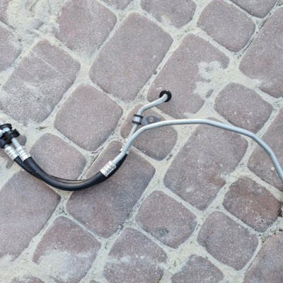 Przewody chłodnic automat Opel Astra K V 39151381