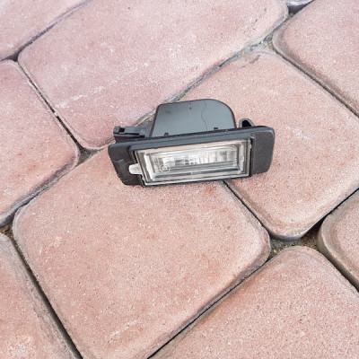 Lampka oświetlenia tablicy Opel Zafira 13578958