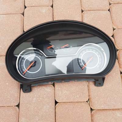 Licznik obudowa szkło LIFT Opel Insignia 23438126