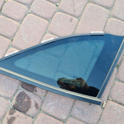 Szyba tył tylna prawa kombi Opel Astra K V 5 2021r