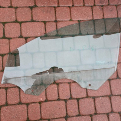 Szyba przód przednia boczna Opel INSIGNIA 2008