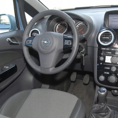 Deska konsola poduszka pasy ORYG Opel Corsa D