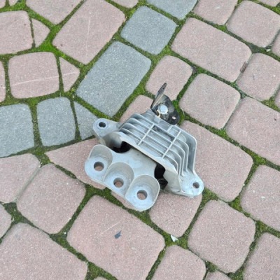 Poduszka łapa silnika Opel Insignia B 84254938