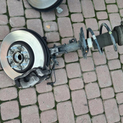 Amortyzator noga MCperson Opel Insignia B 84155688