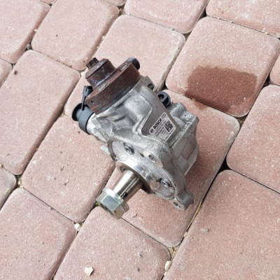 Pompa wtryskowa Opel Insignia 55588768 55565210