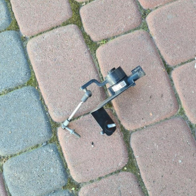 Poziomica lamp xenonów Opel Insignia B 84391114