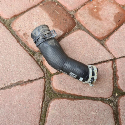 Rura przewód wąż wody Opel Insignia B 13489102