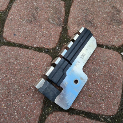 Bezpieczniki 400A Opel Astra K V 06980119