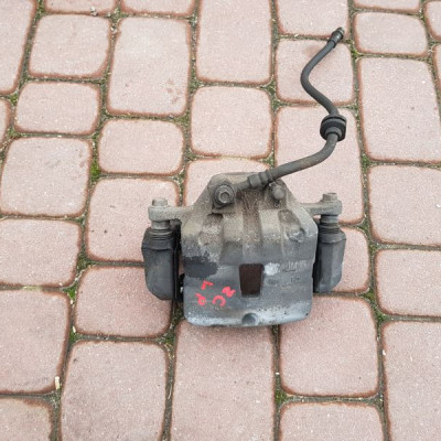 Zacisk przód przedni lewy Opel Zafira C