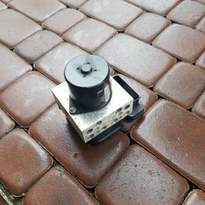 Pompa ABS hamulcowa Opel Insignia 22827930